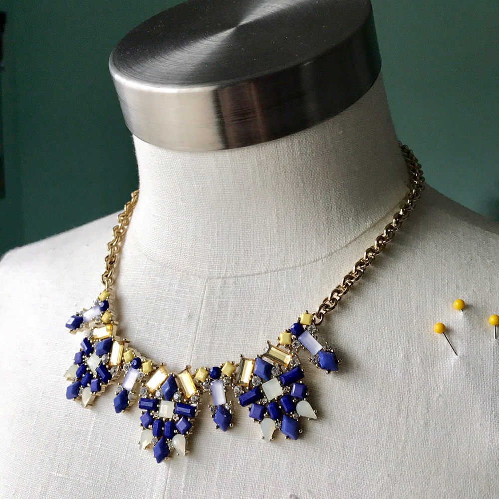 🌈Blue and Yellow Statement Necklace